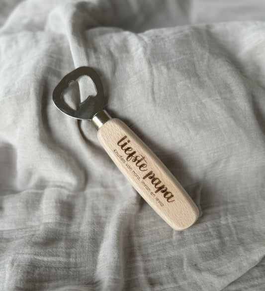 Gegraveerde Houten Flesopener voor Vaderdag – Persoonlijk Cadeau
