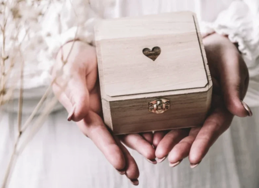 Bewaardoosje met Hartje & Aankondiging