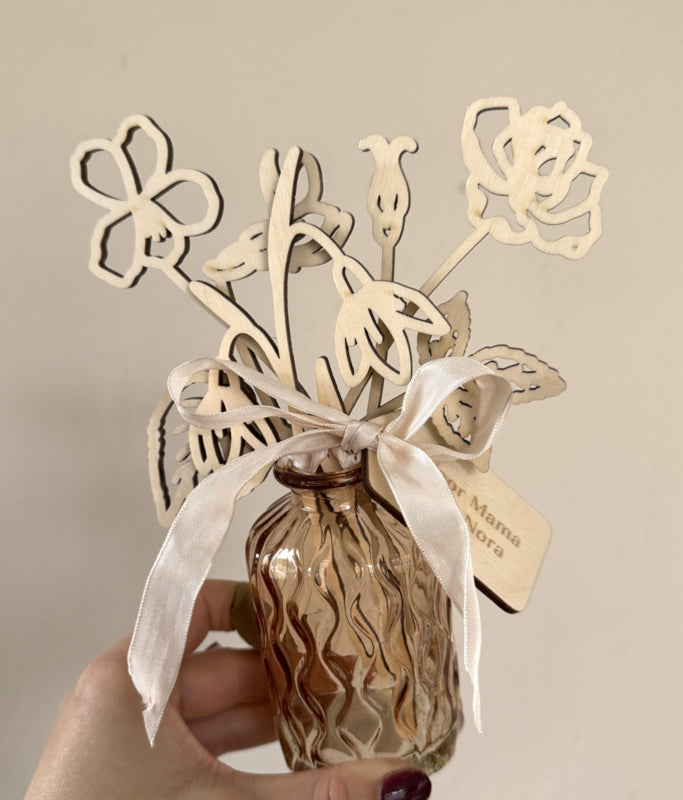 Houten Geboortebloemen – Persoonlijk Moederdag Cadeau