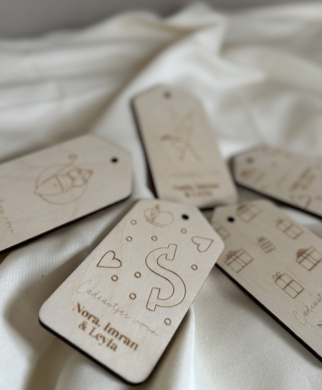 Houten Cadeaulabels Pakjesavond Gegraveerd met Naam Sinterklaas