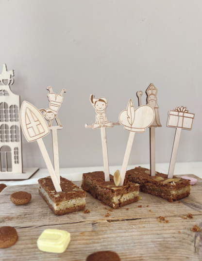 Sfeervolle Houten Sinterklaas Stekers – Set van 6