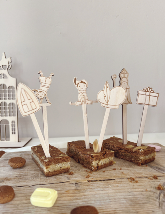 Sfeervolle Houten Sinterklaas Stekers – Set van 6