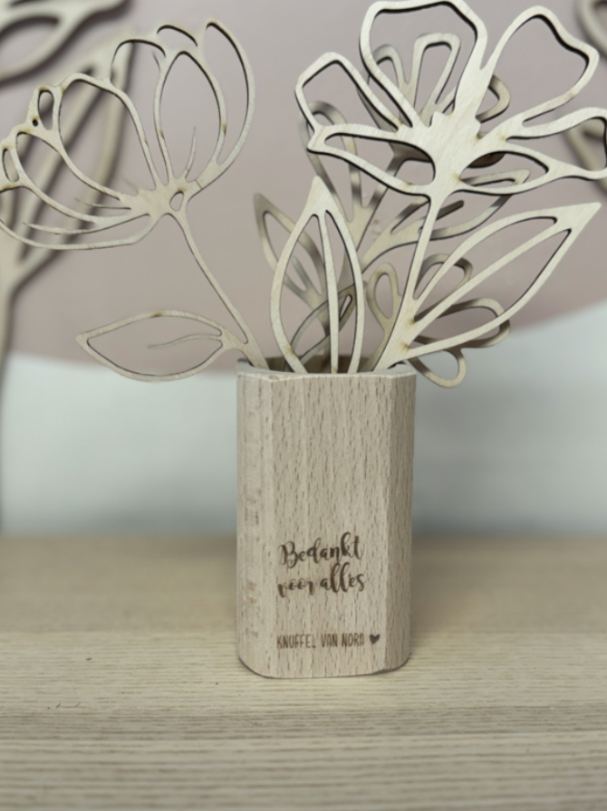  Gegraveerd Houten Pennenbakje voor  Juf of Meester Bedankt voor alles