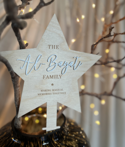 Houten Piek Kerstboom met Familienaam in 3D