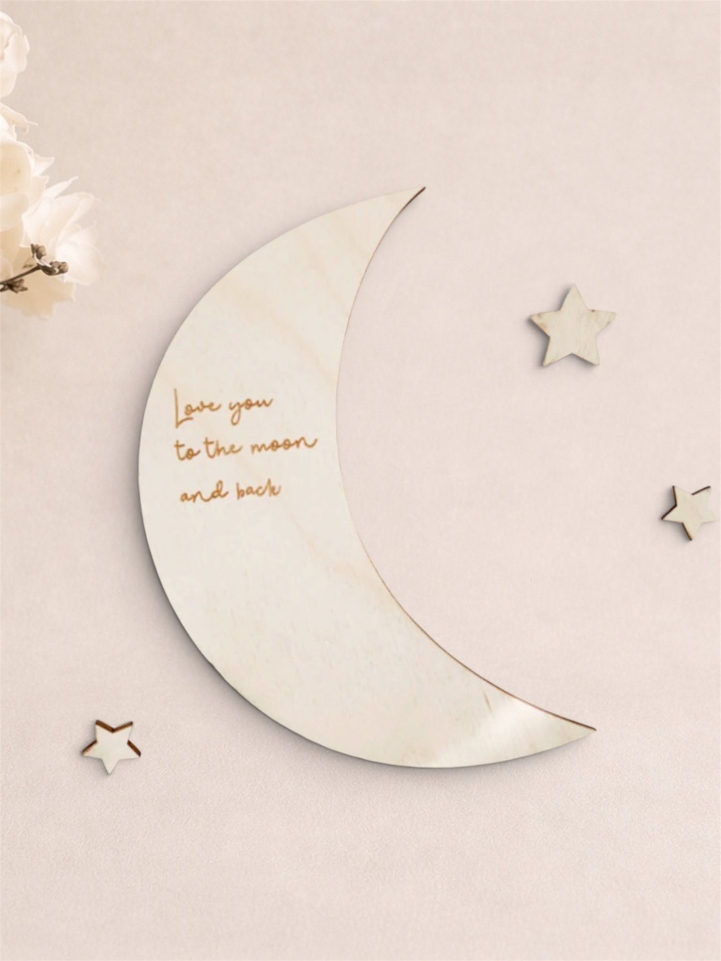 Houten maan met quote love you to the moon and back