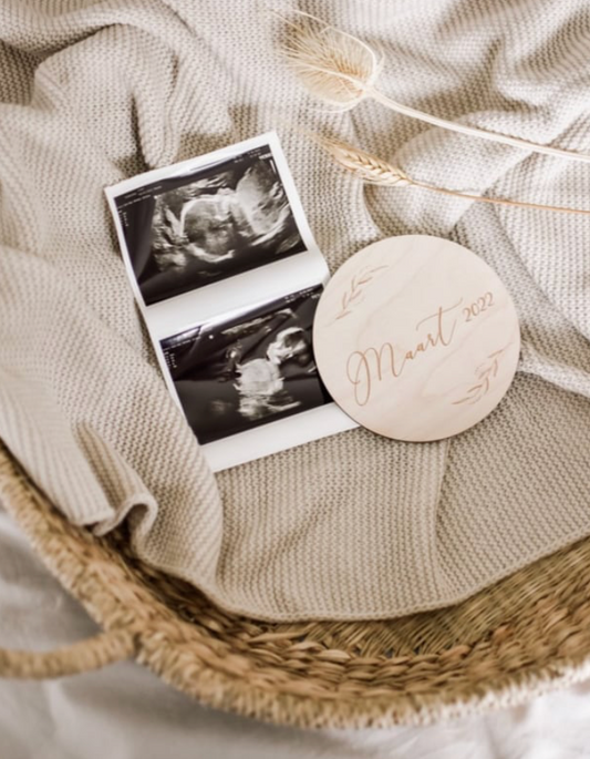 houten bordje maand en jaartal