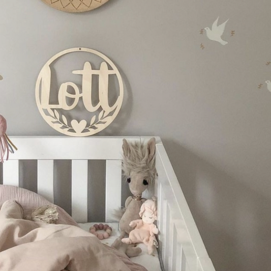 Houten Geboortebord met Uitgesneden Naam