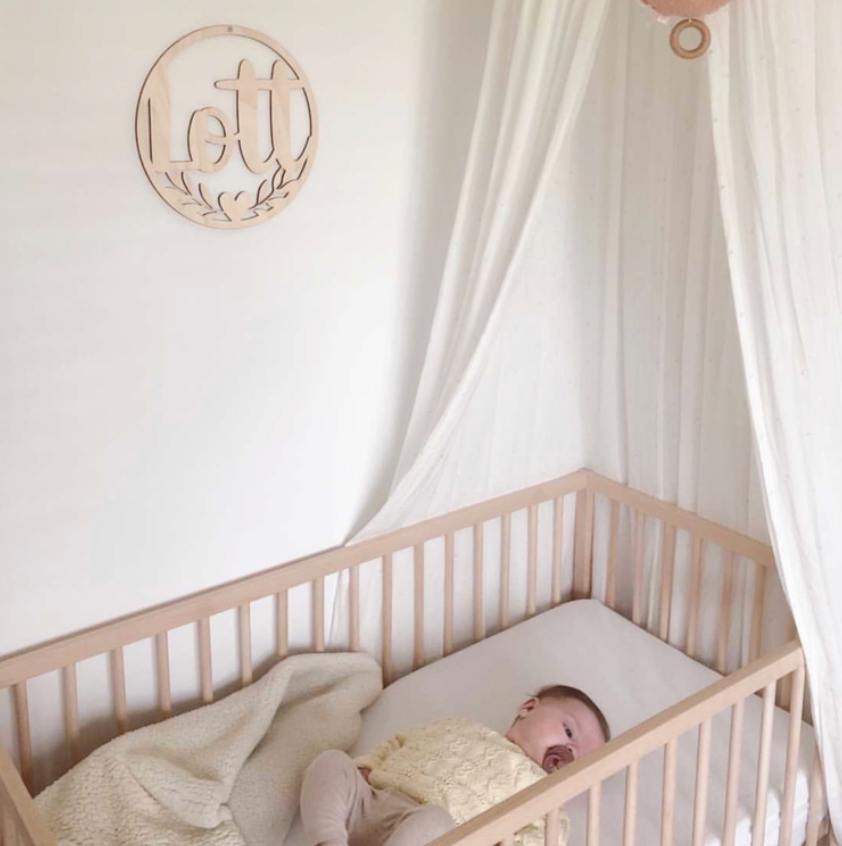 Houten Geboortebord met Uitgesneden Naam