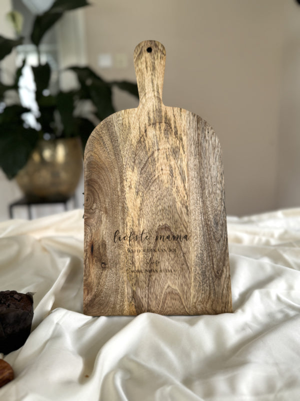 Serveerplank Mangohout – Gepersonaliseerd Moederdag Cadeau