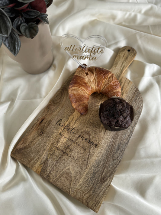 Serveerplank Mangohout – Gepersonaliseerd Moederdag Cadeau