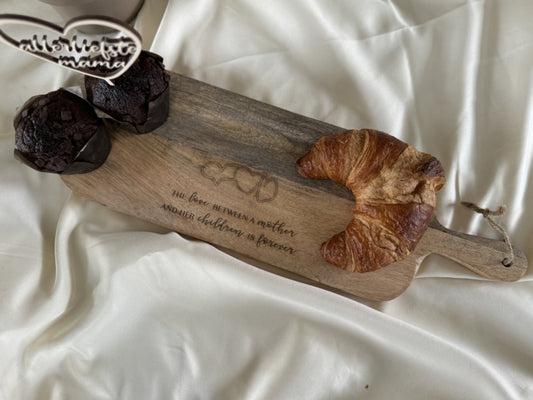 Serveerplank Mangohout – Gepersonaliseerd Moederdag Cadeau