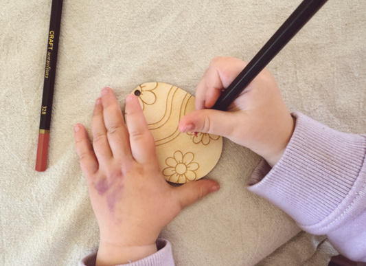 DIY set paaseieren – 6 houten hangers om te versieren