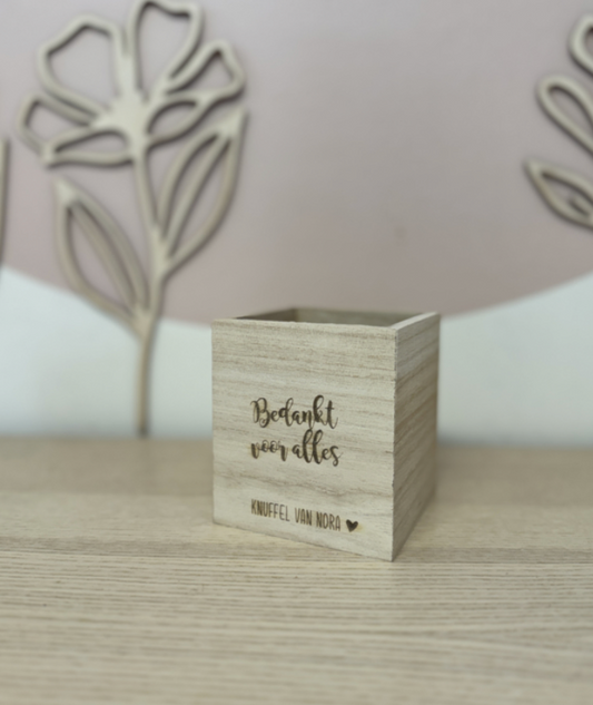 Vierkant Pennendoosje gegraveerd bedankt