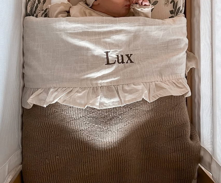 Laken met Ruffle & Naam
