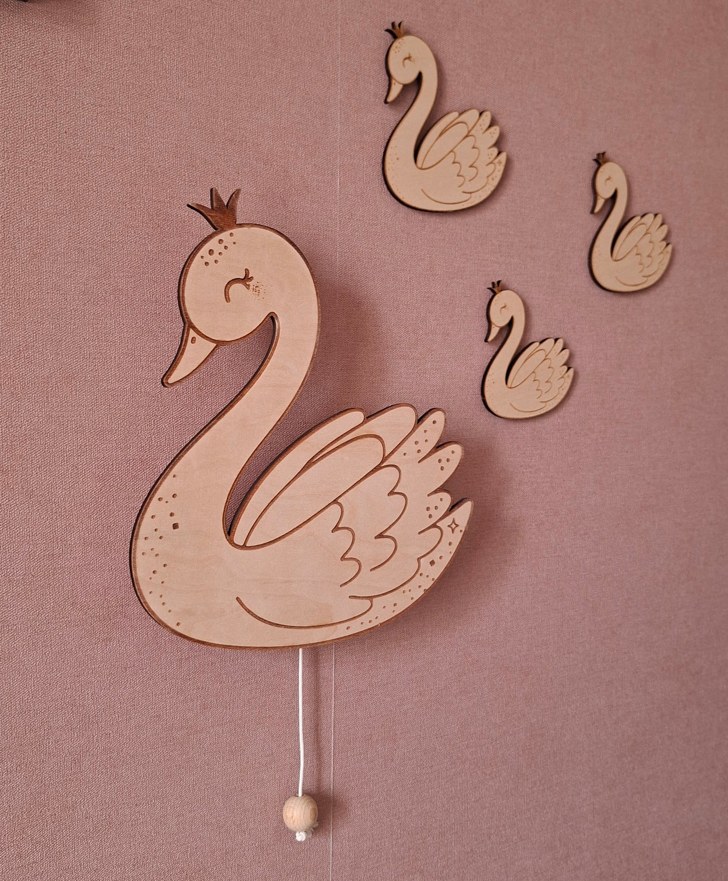 houten muziekdoosje zwaan voor de baby of kinderkamer